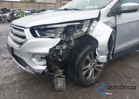 2017 Ford Escape Se z USA, uszkodzony, nr VIN 1FMCU9G94HUB27554